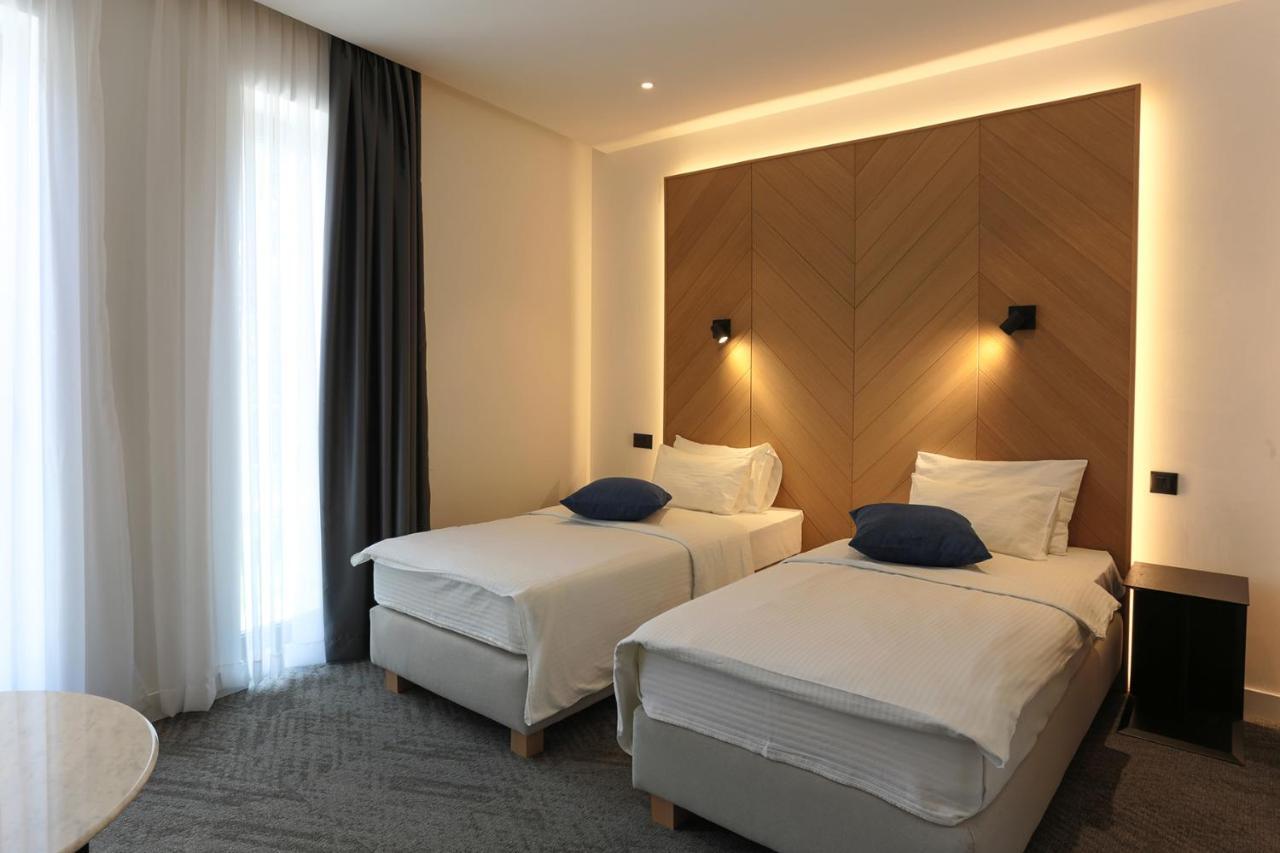 Hotel Mir 4*